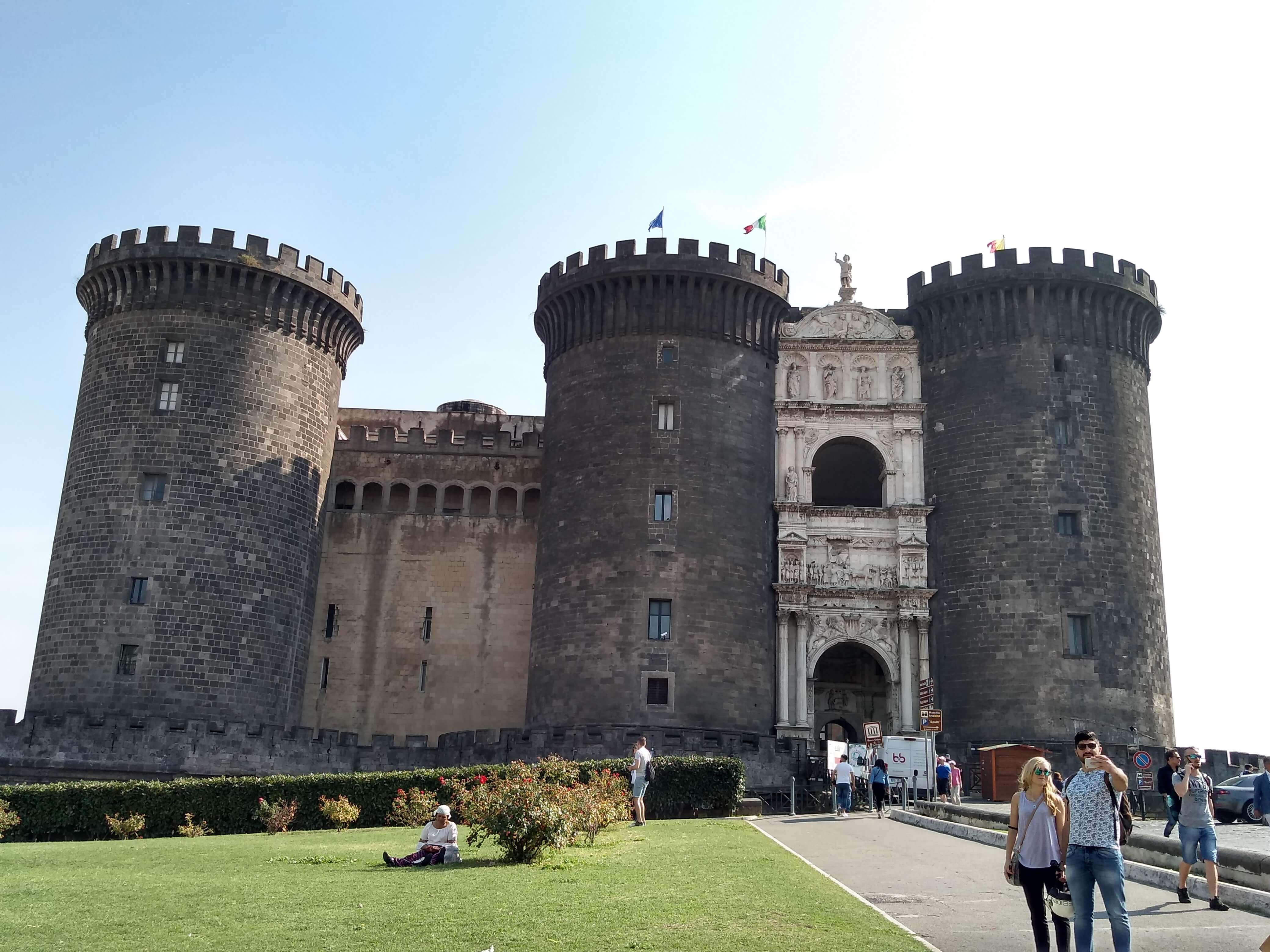 Castelos em Nápoles