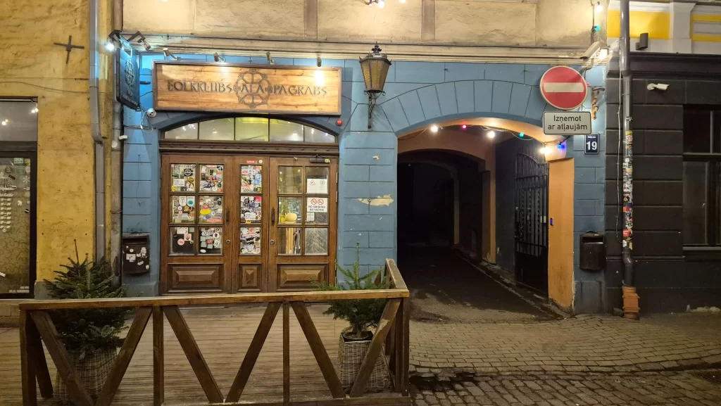 restaurante e comida típica de riga